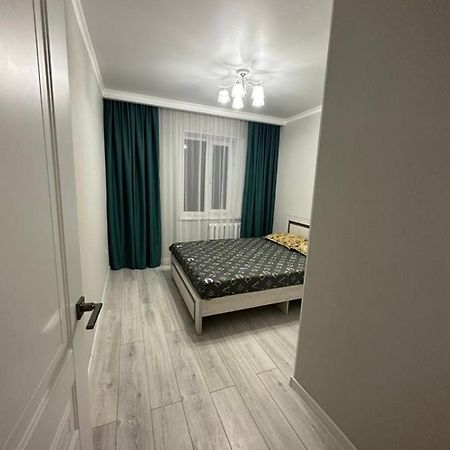 Apartment In Street Toktogula 77 Bisjkek Eksteriør bilde