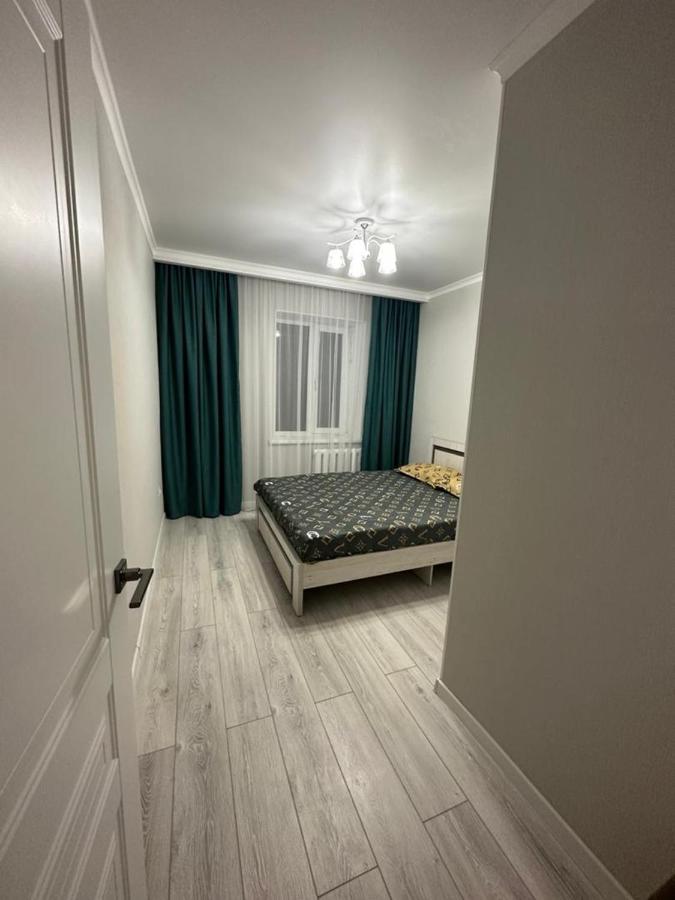 Apartment In Street Toktogula 77 Bisjkek Eksteriør bilde
