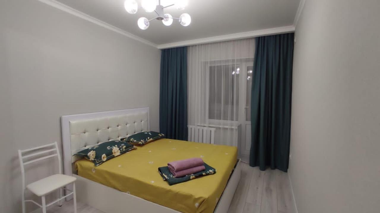 Apartment In Street Toktogula 77 Bisjkek Eksteriør bilde