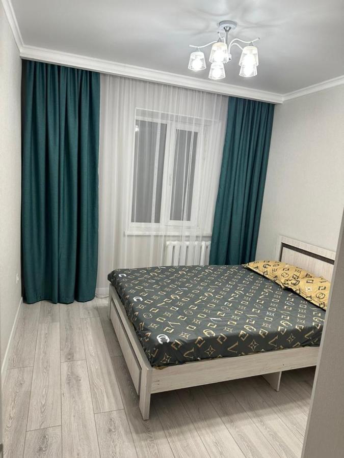 Apartment In Street Toktogula 77 Bisjkek Eksteriør bilde