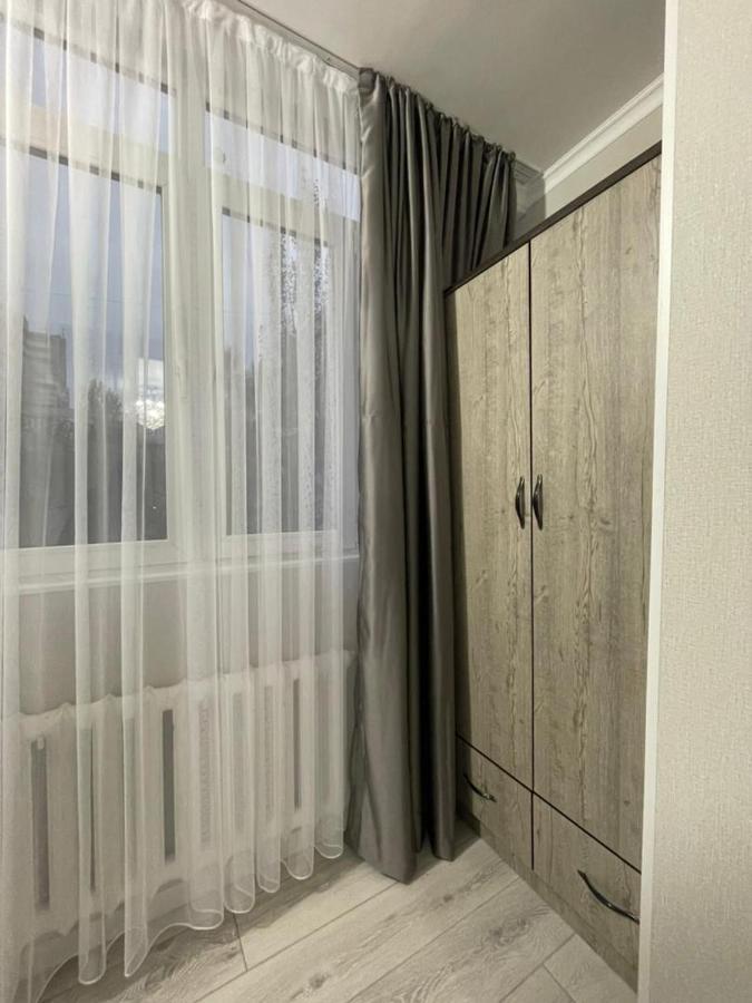 Apartment In Street Toktogula 77 Bisjkek Eksteriør bilde