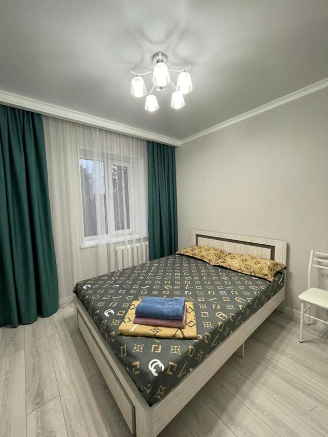 Apartment In Street Toktogula 77 Bisjkek Eksteriør bilde