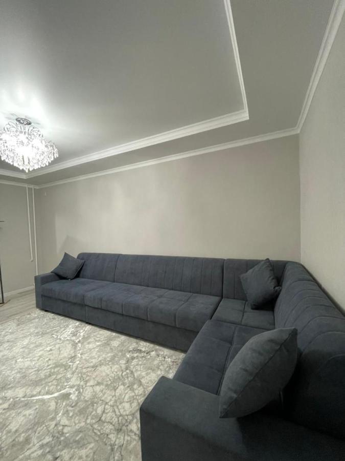 Apartment In Street Toktogula 77 Bisjkek Eksteriør bilde