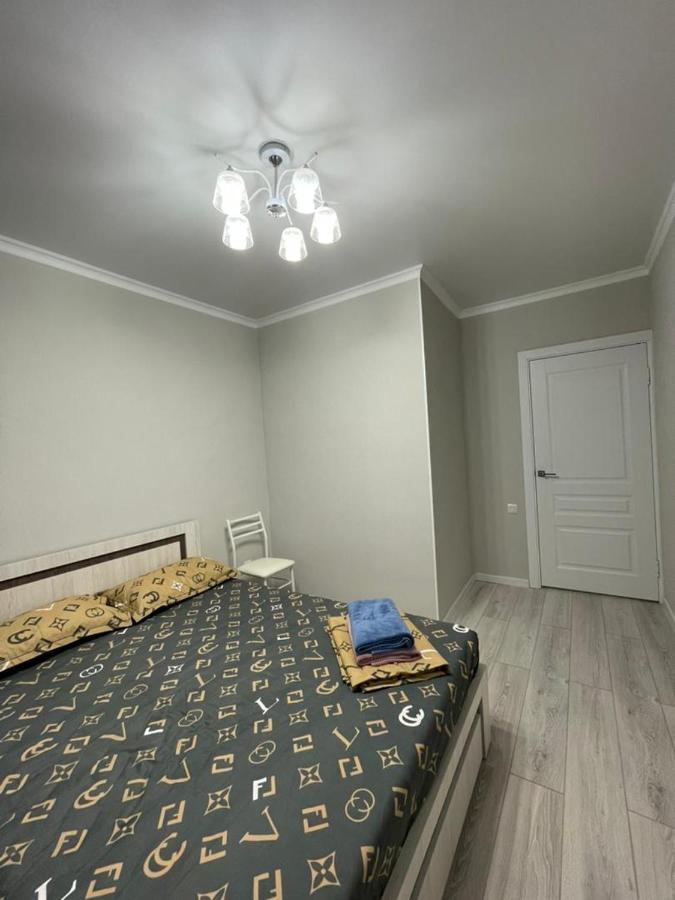 Apartment In Street Toktogula 77 Bisjkek Eksteriør bilde